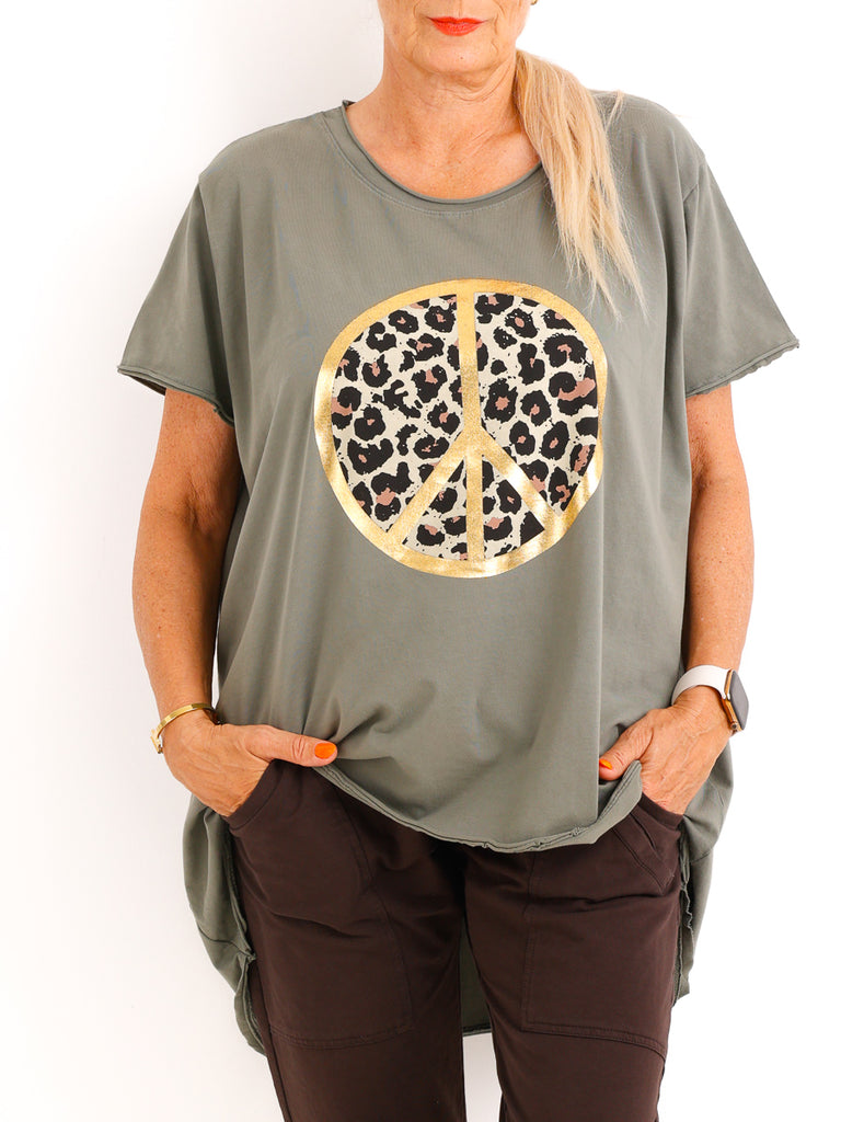 Lässiges Oversize-Shirt MELISSA.S – Leo-Peace mit edlem Goldglanz