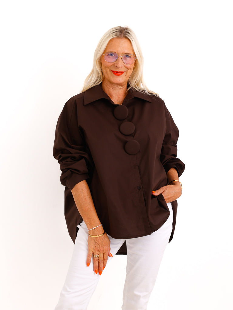 Bluse HAZEL.S – Stilvolle Bluse mit abnehmbaren Statement-Knöpfen – Gr. 38-48