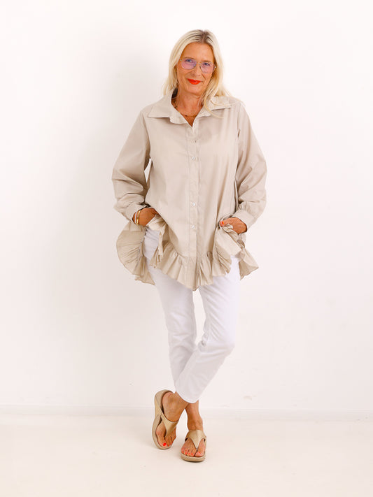 Bluse NOLA.S – Feminine Bluse mit verspieltem Rüschenabschluss – Gr. 36–44