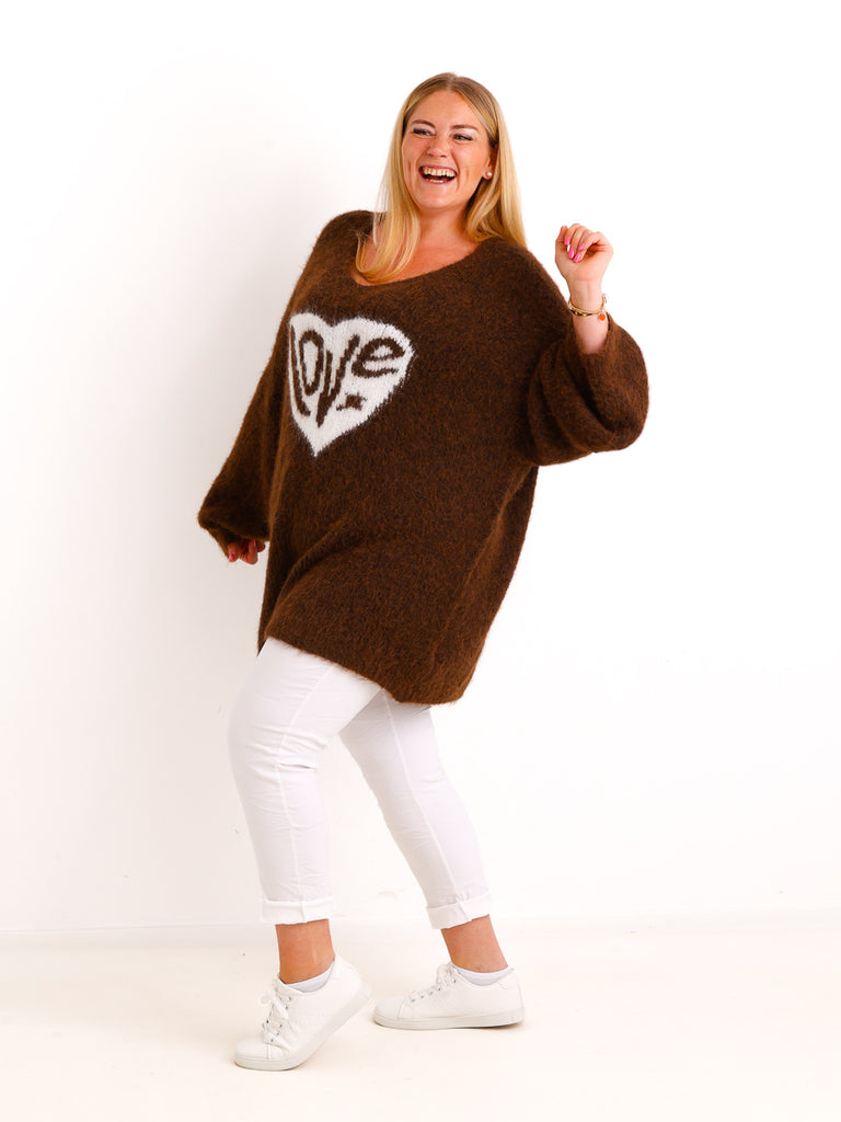 Curvy Pullover LUNESSA – Lässiger Longstyle mit Herz-Motiv – Gr. 42–50