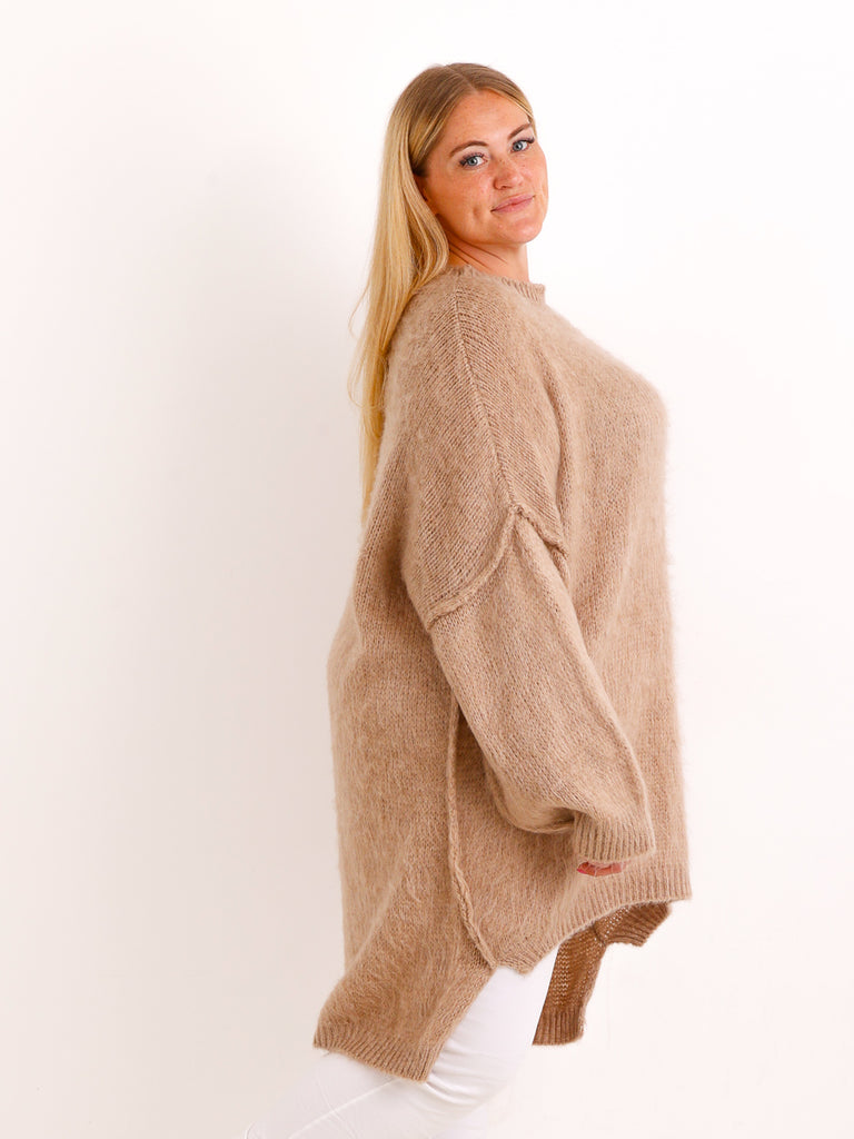 Curvy Pullover VALURA – Extra langer Oversize-Schnitt mit Inside-Out-Nähten – Gr. 48–58