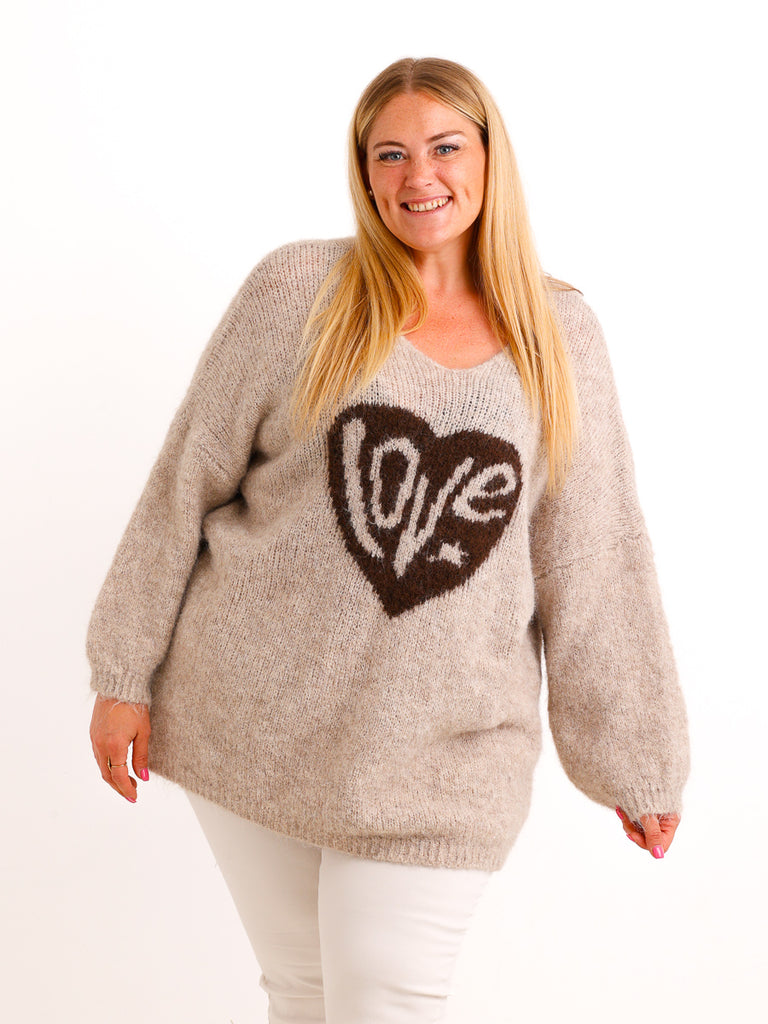 Curvy Pullover LUNESSA – Lässiger Longstyle mit Herz-Motiv – Gr. 42–50