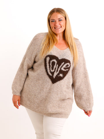 Curvy Pullover LUNESSA – Lässiger Longstyle mit Herz-Motiv – Gr. 42–50