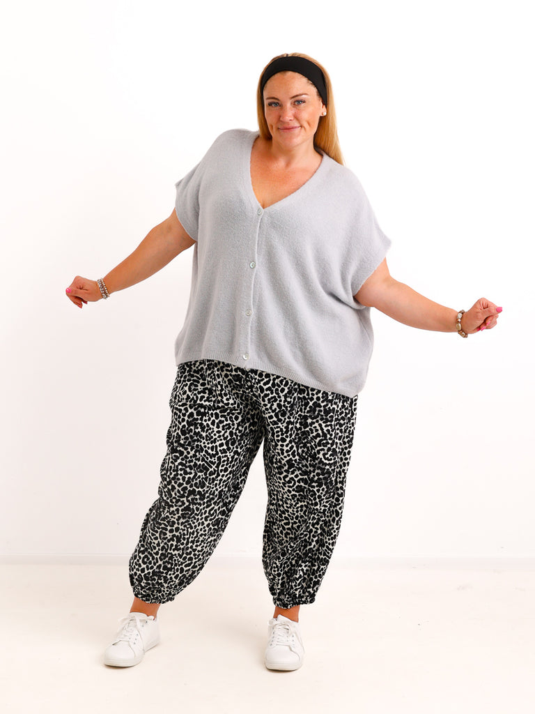 Curvy  Ballonhose TAVELL– Leo-Look mit lässiger Ballon-Silhouette – Gr. 46–56