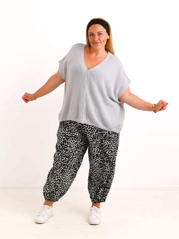 Curvy  Ballonhose TAVELL– Leo-Look mit lässiger Ballon-Silhouette – Gr. 46–56