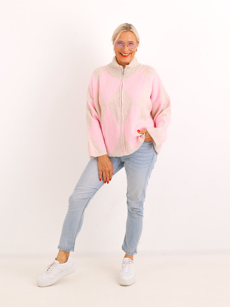 Oversize Strickjacke NALIVI – Gemusterter Zip-Look mit Stehkragen – Gr. 38–42