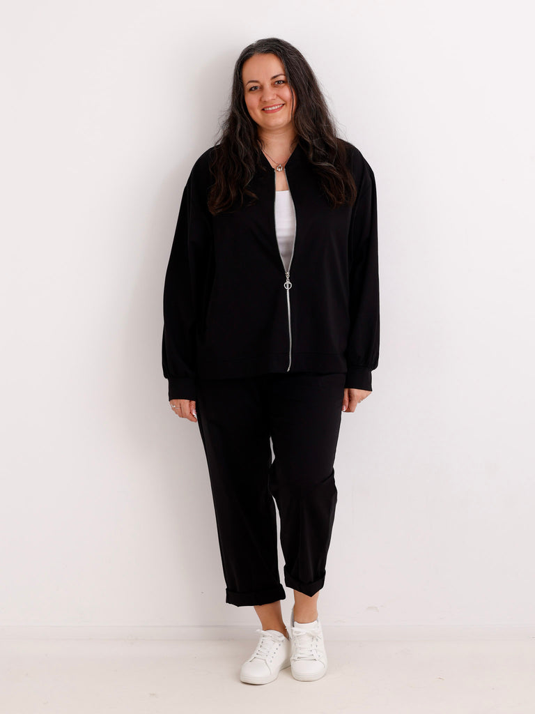 Curvy Jersey-Zweiteiler LANA.S – Bomberjacke & Utility-Hose – Gr. 42-48/50
