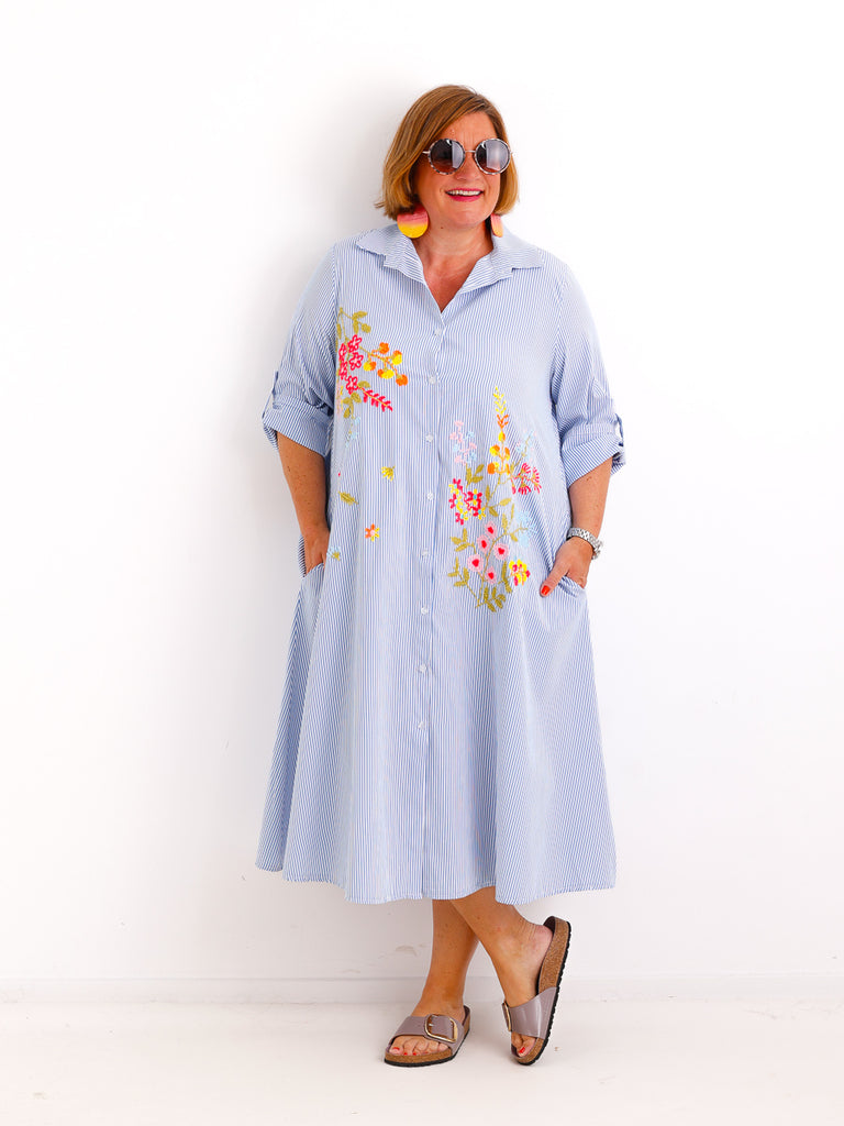 Midi-Blusenkleid ANNA.S – Florale Stickerei  – Gr. 38-44