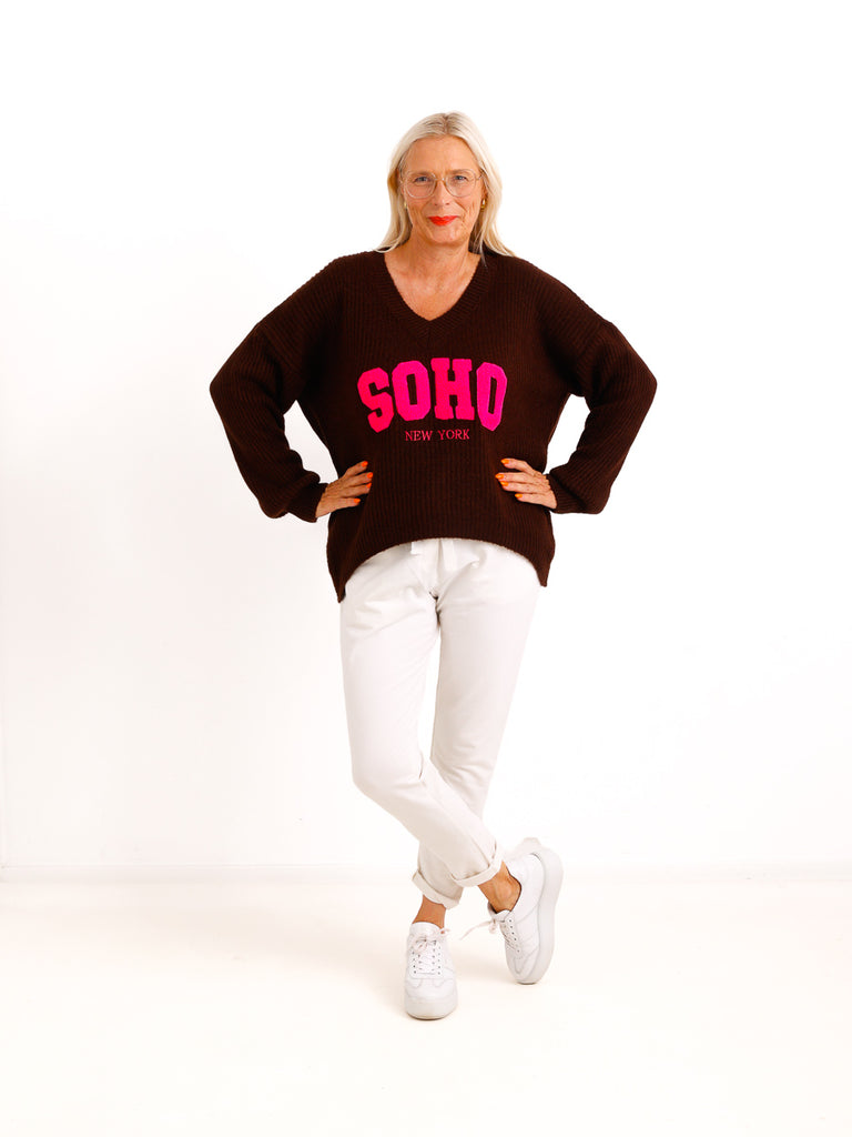 Oversize Strickpullover AURETT – V-Ausschnitt & SOHO-Design – Gr. 38–44