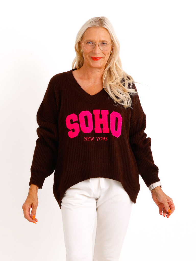 Oversize Strickpullover AURETT – V-Ausschnitt & SOHO-Design – Gr. 38–44