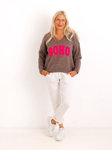 Oversize Strickpullover AURETT – V-Ausschnitt & SOHO-Design – Gr. 38–44