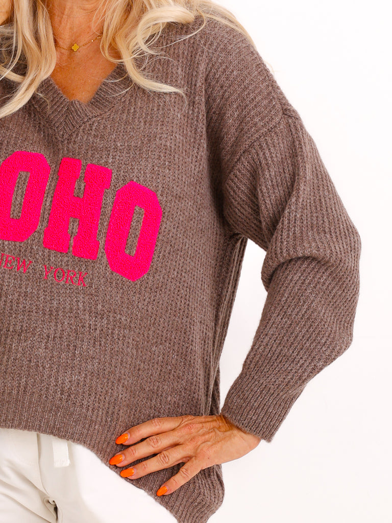 Oversize Strickpullover AURETT – V-Ausschnitt & SOHO-Design – Gr. 38–44