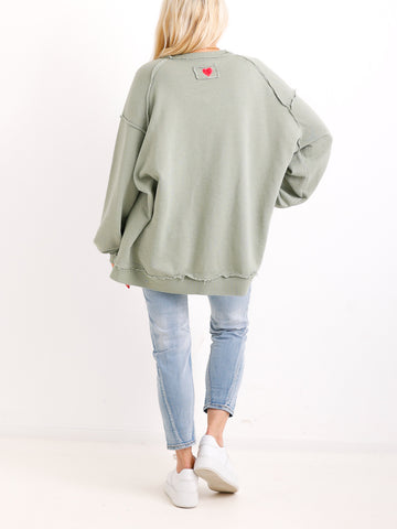 Oversize-Sweater FENJA mit Inside-Out-Nähten & Herz-Patch – Gr. 38-46